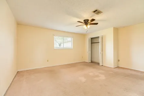 1030 Maple Street Clute TX 77531