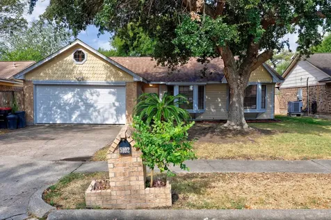 5102 Parsley Street Baytown TX 77521