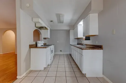 5102 Parsley Street Baytown TX 77521
