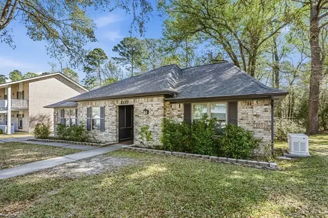 1337 Green Briar Drive Huntsville TX 77340