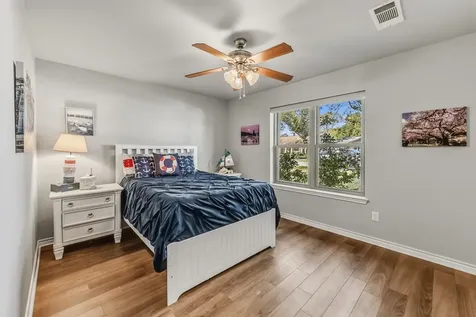 1337 Green Briar Drive Huntsville TX 77340