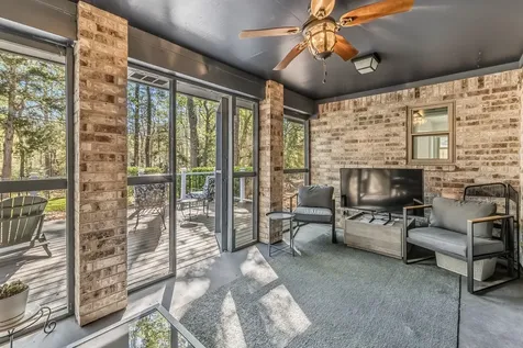 1337 Green Briar Drive Huntsville TX 77340
