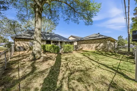 1337 Green Briar Drive Huntsville TX 77340
