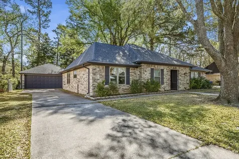 1337 Green Briar Drive Huntsville TX 77340