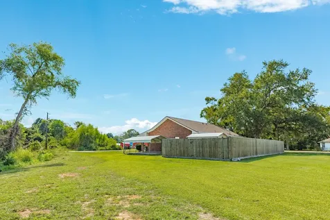 231 Gaines Street Brazoria TX 77422