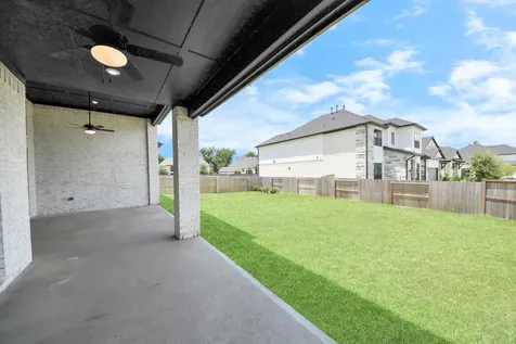 10235 Forest Lake Drive Missouri City TX 77459
