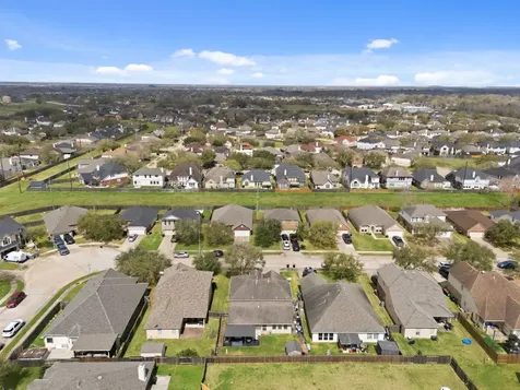1319 Collier Point Lane Fresno TX 77545