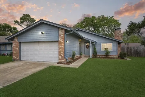 16931 Creek Line Drive Friendswood TX 77546