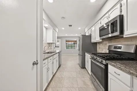 927 Comstock Springs Drive Katy TX 77450