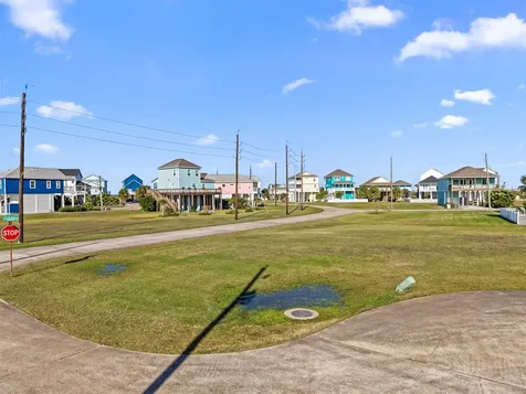 3903 Palmdale Court Galveston TX 77554