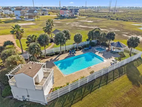 3903 Palmdale Court Galveston TX 77554