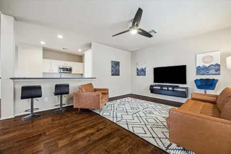 5239 Schuler Street C Houston TX 77007