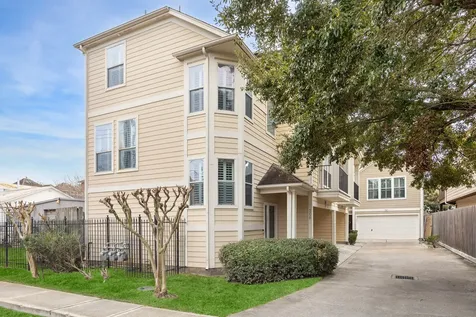 5239 Schuler Street C Houston TX 77007