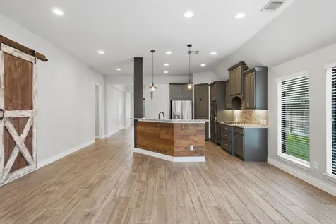 103 Boarsmen Court Montgomery TX 77316