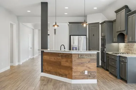103 Boarsmen Court Montgomery TX 77316