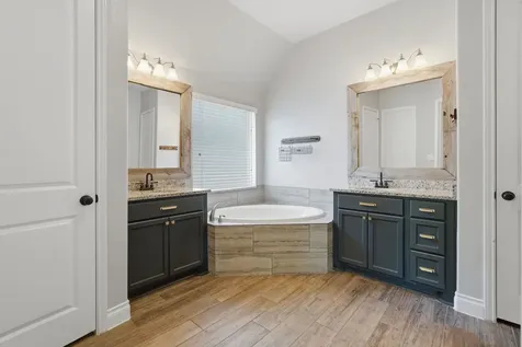 103 Boarsmen Court Montgomery TX 77316