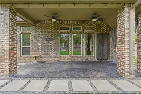 103 Boarsmen Court Montgomery TX 77316