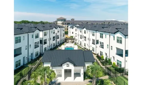 2802 Grand Fountains Drive F Houston TX 77054