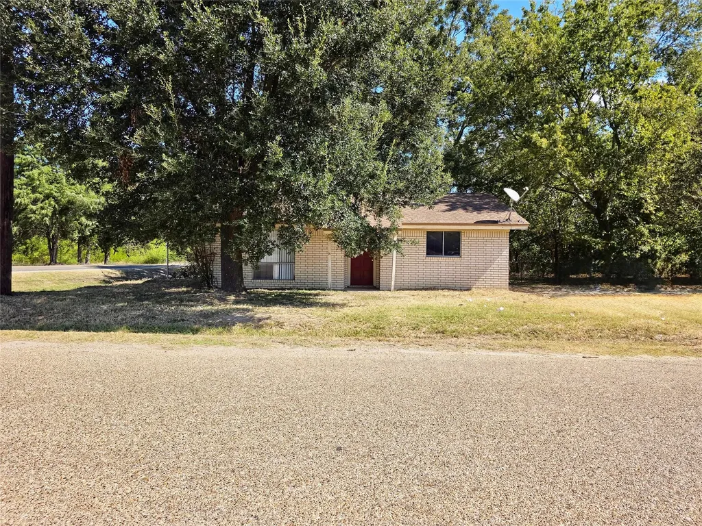 111 S Harvey House Road Somerville TX 77879