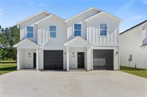 3150 B N Cleveland Street Dayton TX 77535