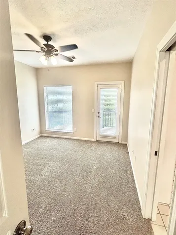 807 Kipp Avenue C Kemah TX 77565