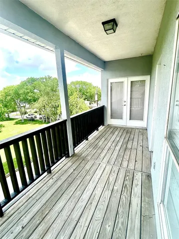 807 Kipp Avenue C Kemah TX 77565