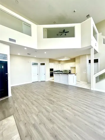 807 Kipp Avenue C Kemah TX 77565