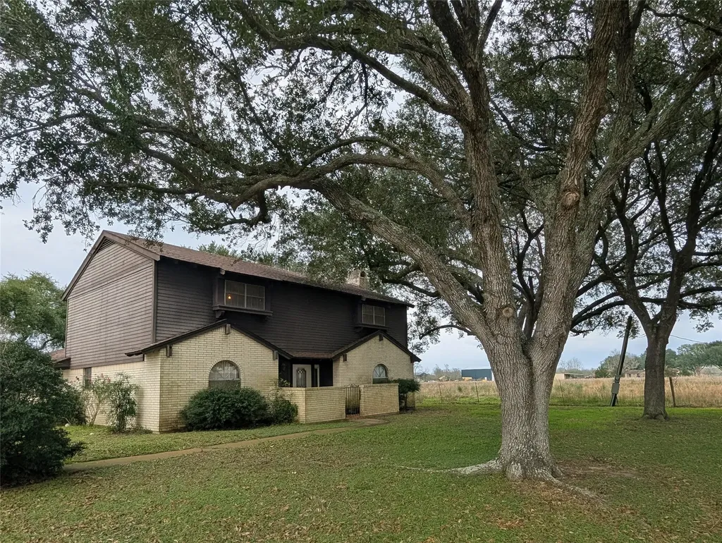 4779 Mixville Road Sealy TX 77474