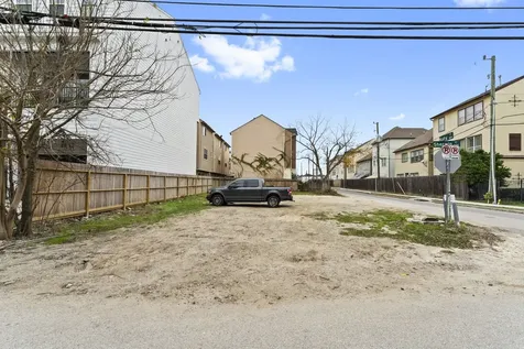 5807 Katy Street Houston TX 77007