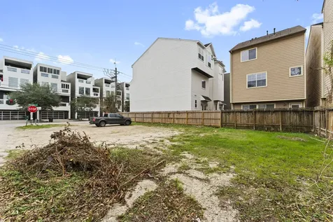 5807 Katy Street Houston TX 77007