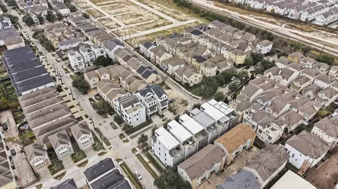 5807 Katy Street Houston TX 77007