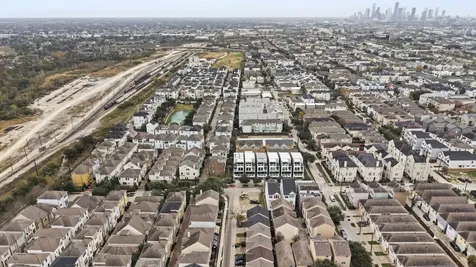 5807 Katy Street Houston TX 77007