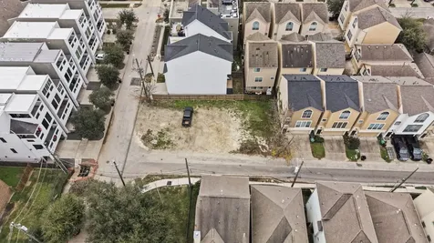 5807 Katy Street Houston TX 77007