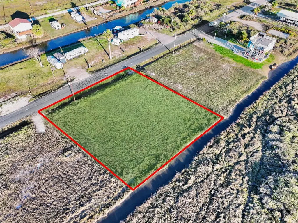 1177 N Tinkle Lane Crystal Beach TX 77650