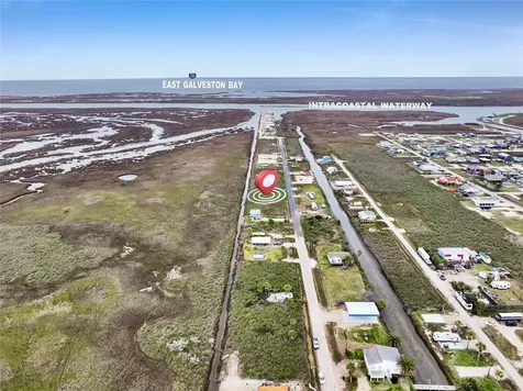 1177 N Tinkle Lane Crystal Beach TX 77650