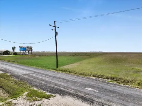 1177 N Tinkle Lane Crystal Beach TX 77650