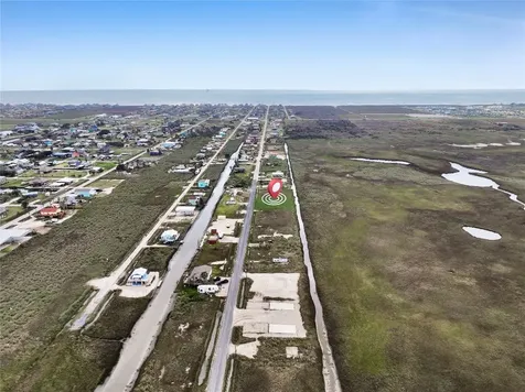 1177 N Tinkle Lane Crystal Beach TX 77650