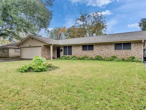 2825 Encino Avenue Bay City TX 77414