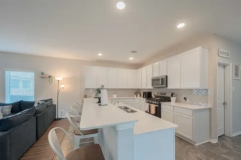 2446 Palisade Crest Drive Rosharon TX 77583