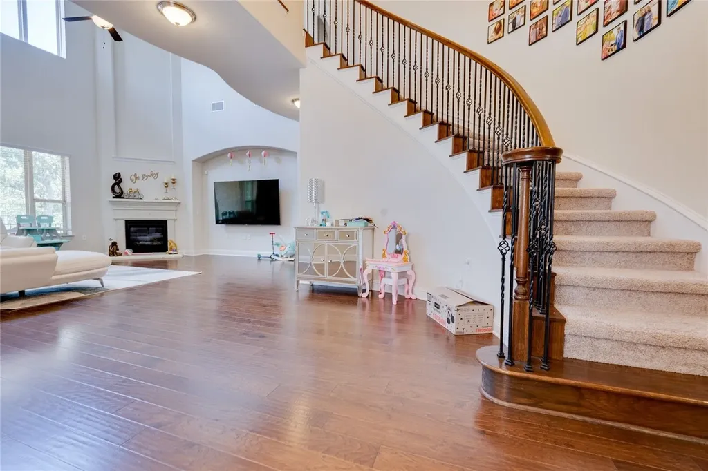 9301 Ivalenes Hope Drive Austin TX 78717