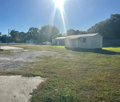2089 Canal Street Port Arthur TX 77640