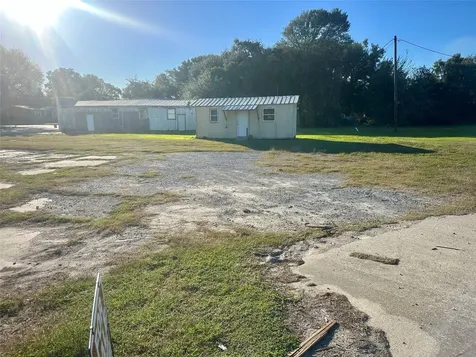 2089 Canal Street Port Arthur TX 77640
