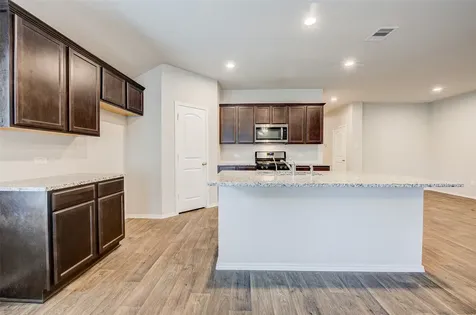 13989 Leigh Lake Lane Conroe TX 77384