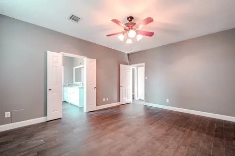8515 Holly Spring Lane Baytown TX 77523
