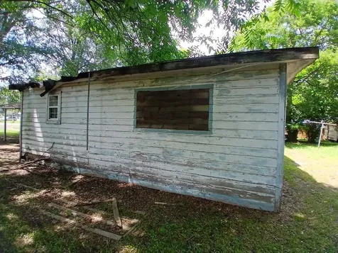332 Houston Street Maud TX 75567