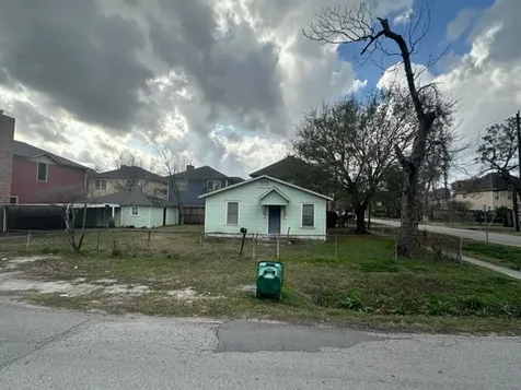 2543 Bevis Street Houston TX 77008