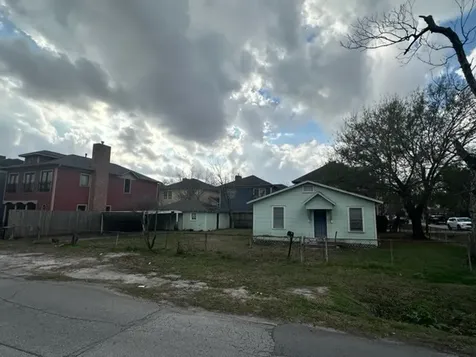 2543 Bevis Street Houston TX 77008