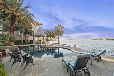 13415 Jibstay Court Galveston TX 77554