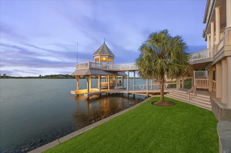 13415 Jibstay Court Galveston TX 77554