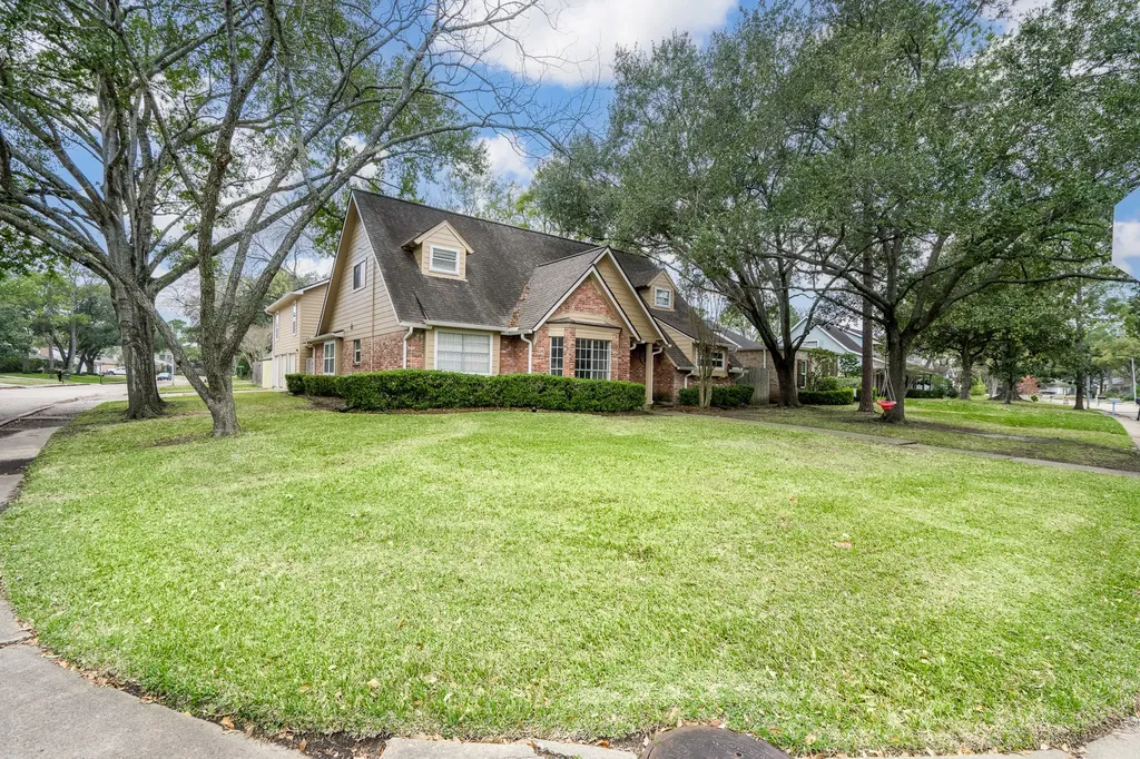 12107 Westmere Drive Houston TX 77077